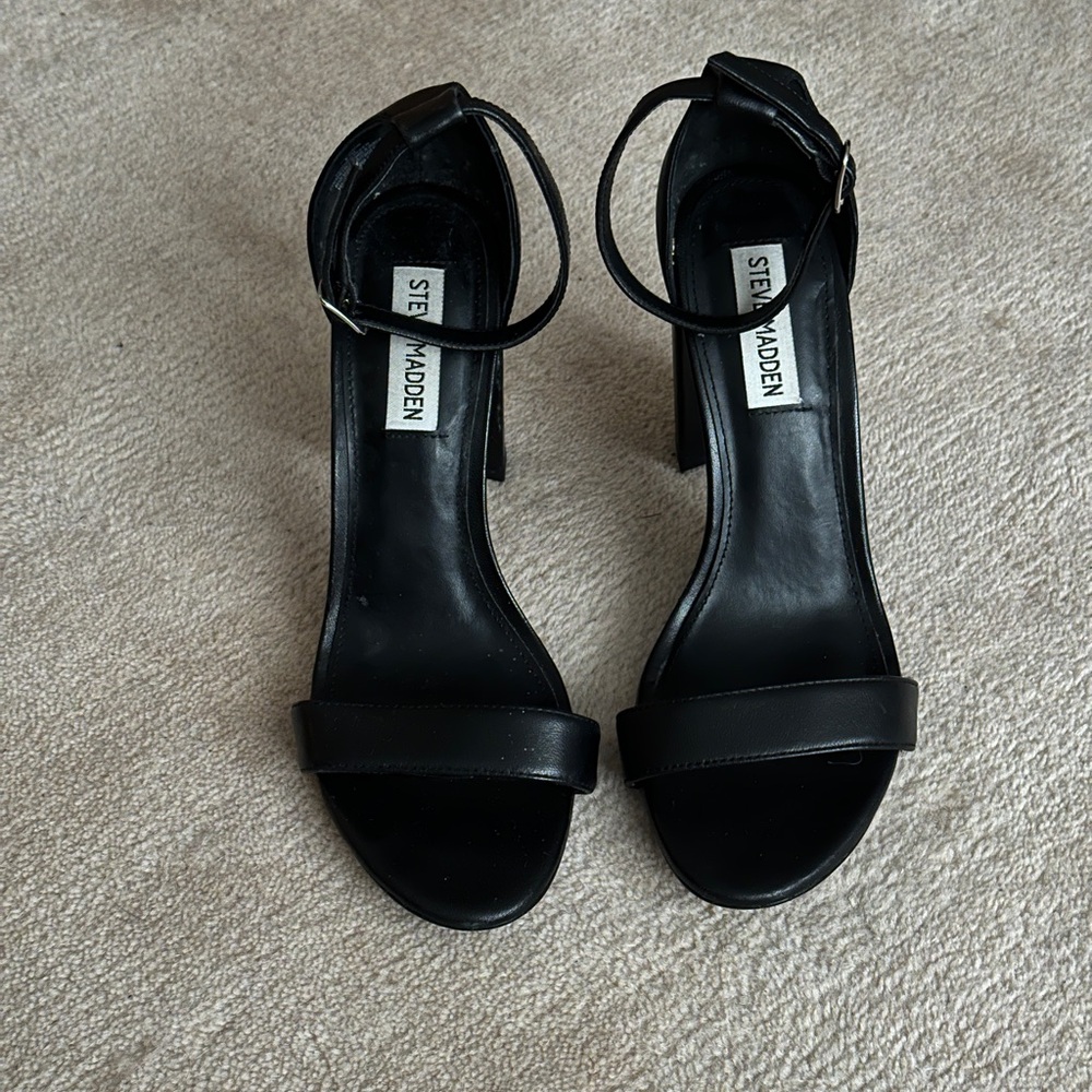 Steve Madden Elegant Black Heels